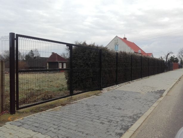 Brama przesuwna żaluzjowa palisadowa ocynkowana malowana proszkowo