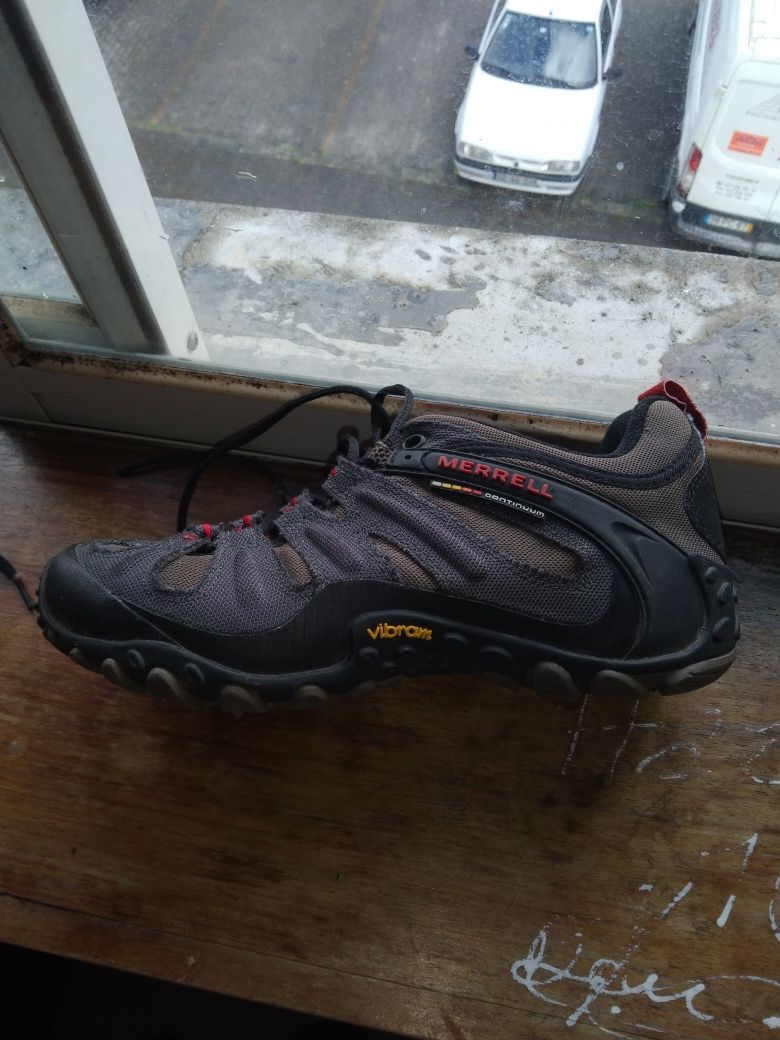 Sapatos da Merrell Vibram