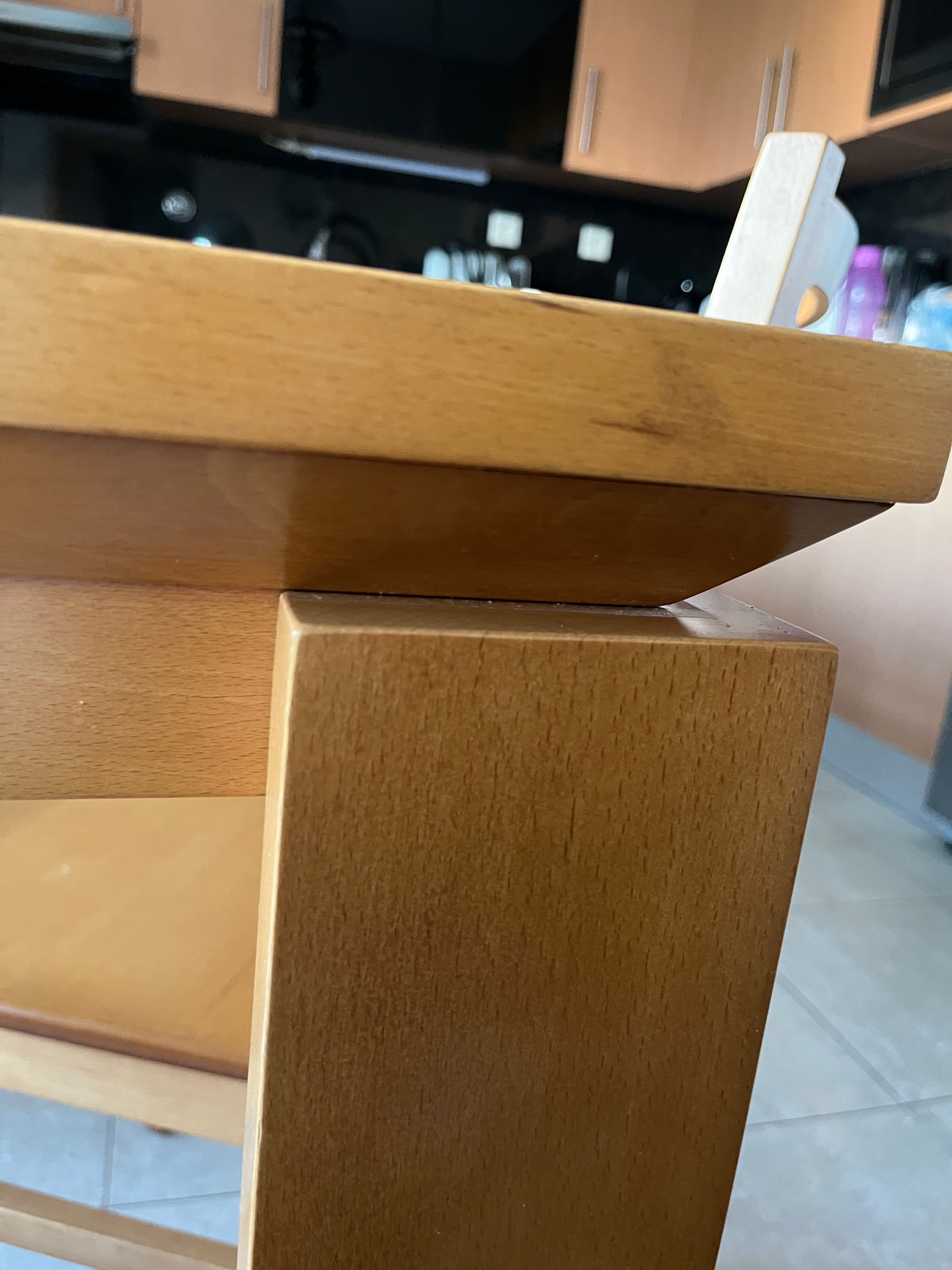 Mesa de Cozinha com 6 cadeiras