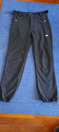Czarne spodnie narciarskie 4F,rozmiar M