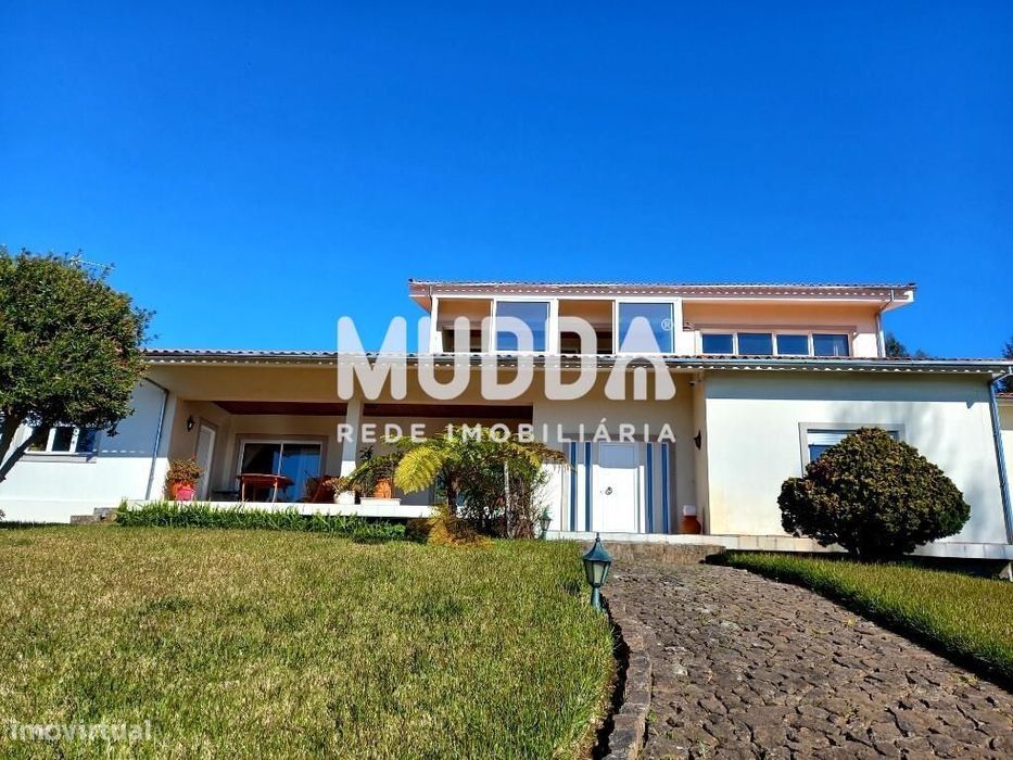Excelente Moradia T4 - Oliveira de Azeméis com magnifica vista Serra