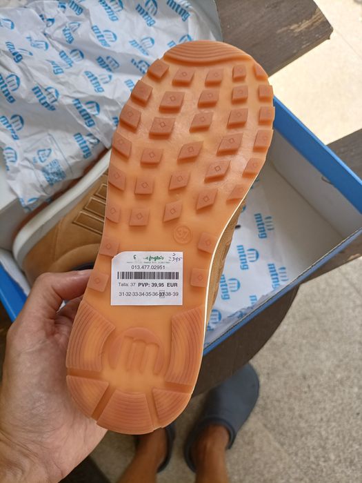 Mustang (MTG), nova, originais, 37, Sapatilha de criança