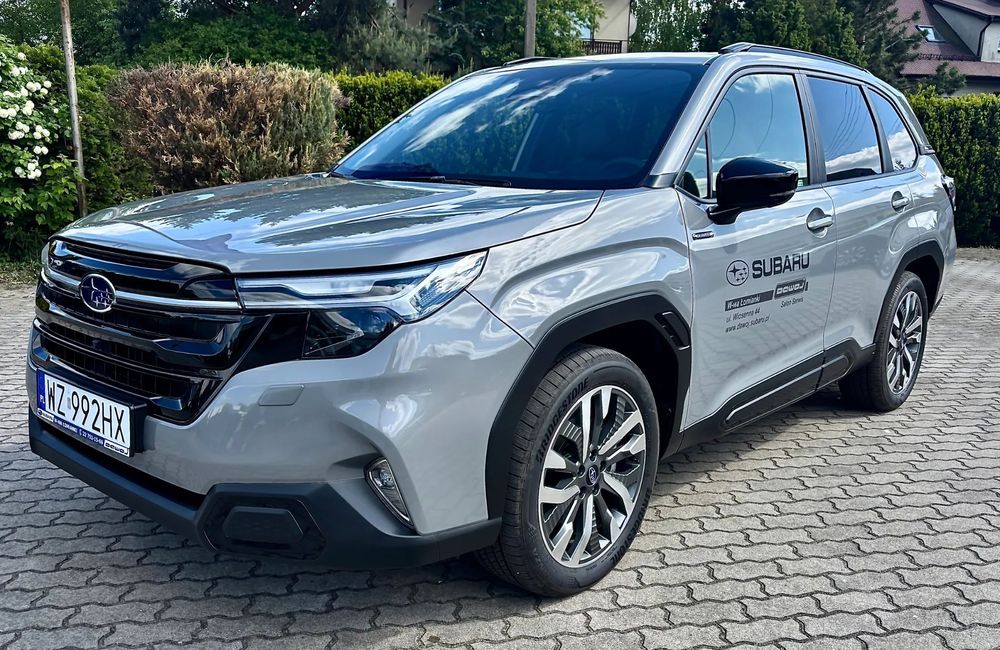 Subaru Forester 2.0i-L Platinum (EyeSight) Lineartronic, demonstracyjny.