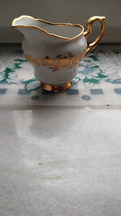 Антикварный фарфорный сервиз