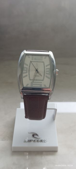 Relógio de Pulso Zara clássico -Muito Bom Estado