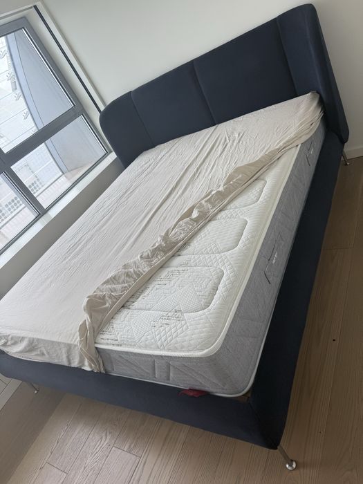 Cama de casal com colchao King Size - seminovo - 6 meses de uso