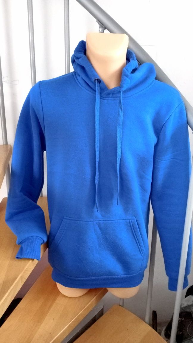 Bluza męska z kapturem niebieska kieszenie typu kangurek ocieplana M