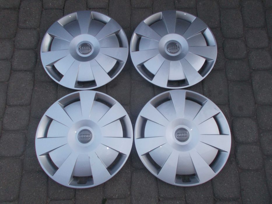 Kolpaki Orginalne AUDI 16 cali 8VO.601.147C
