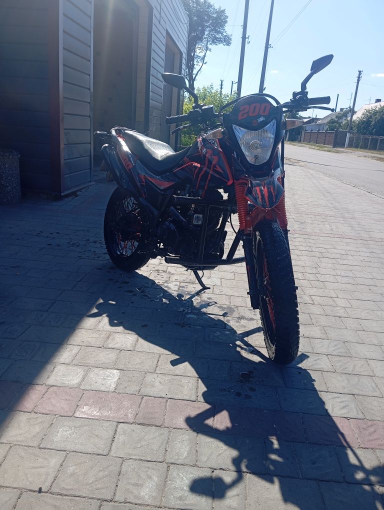 Продам лонсін прус 200