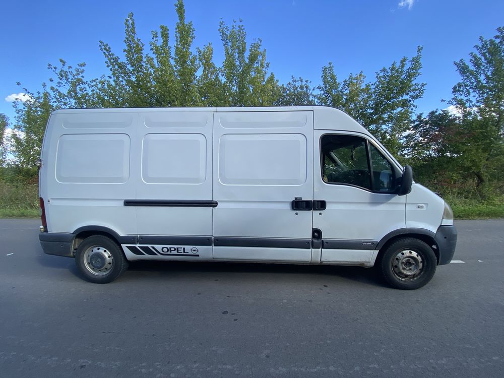 Вантажний бус 3.5 т