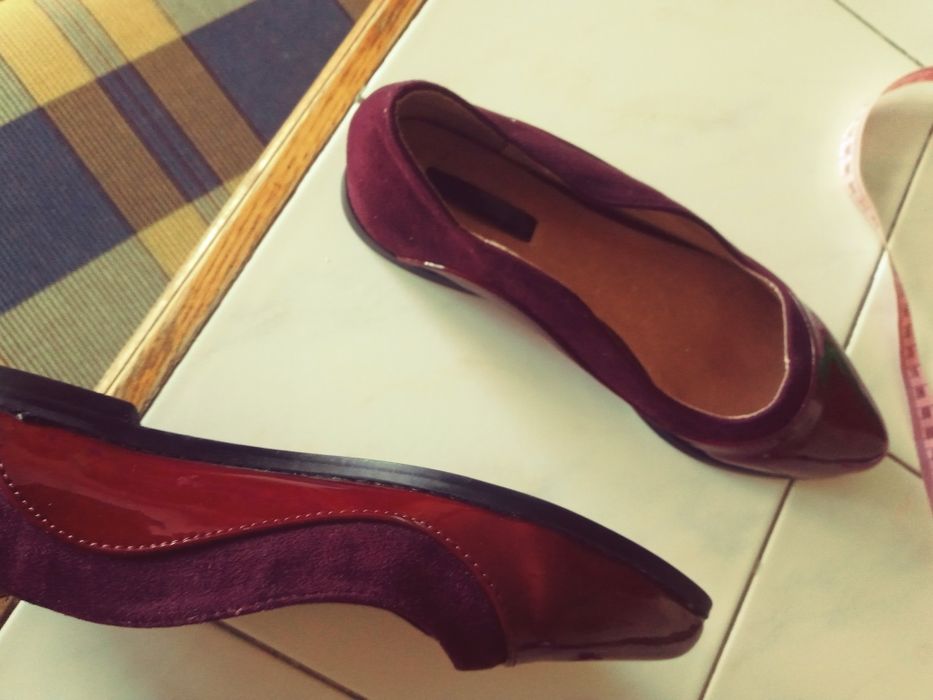 Buty cale niskie bordo 38 zamsz lakier