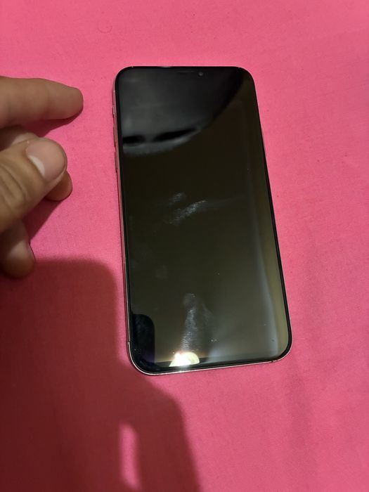 Iphone x usando com alguns defeitos