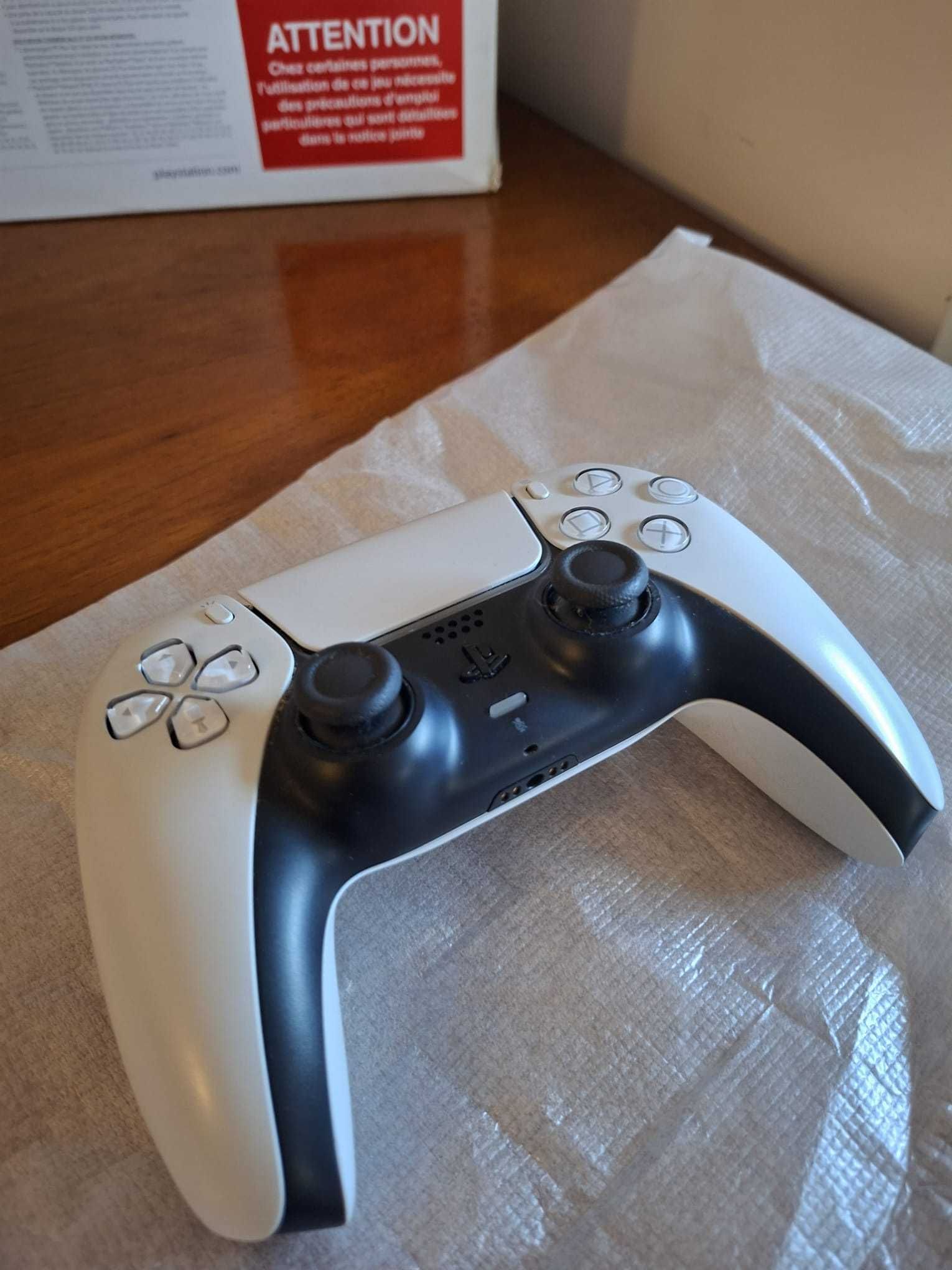 PS5 muito bem estimada, com firmware V6.0 Desbloqueável