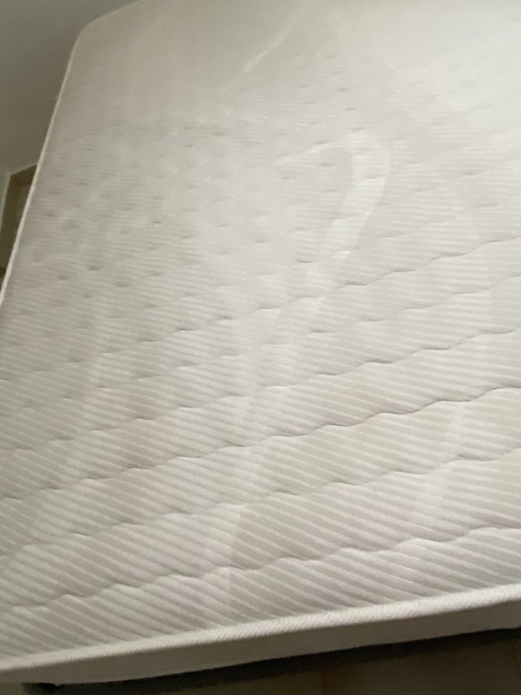Colchão plkolin +estrado para cama de casal.