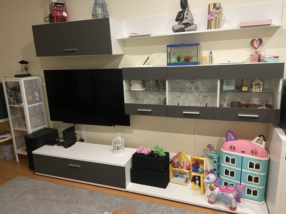 Vendo movel completo com leds