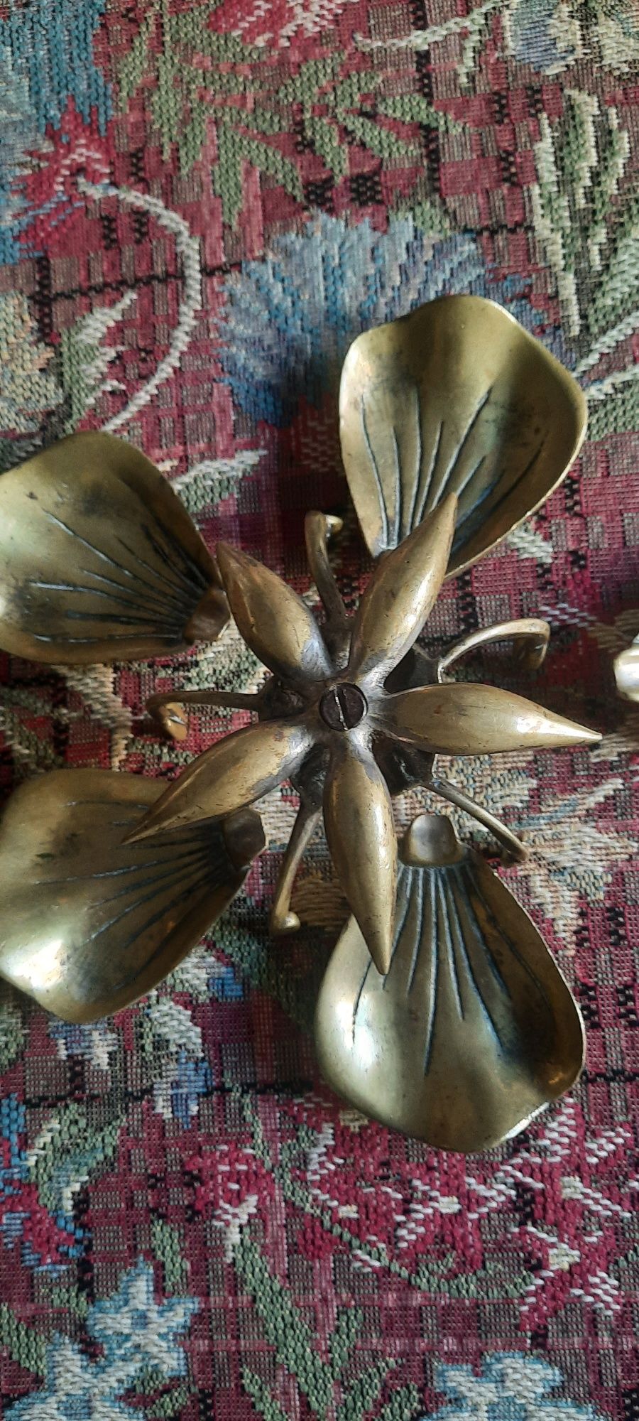 Flor de Lotos em bronze 15 cm