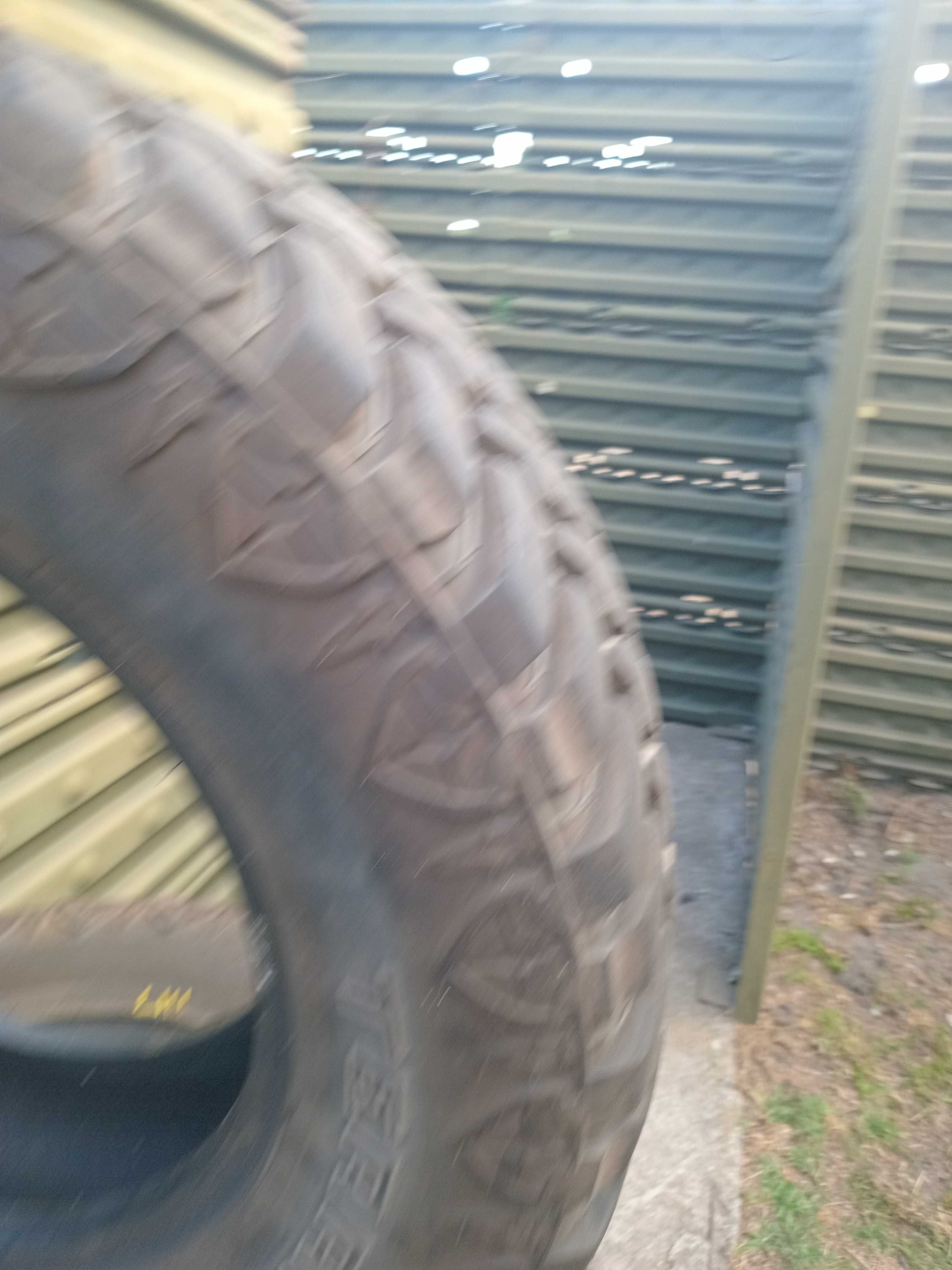 Продам резину 245/75 r16