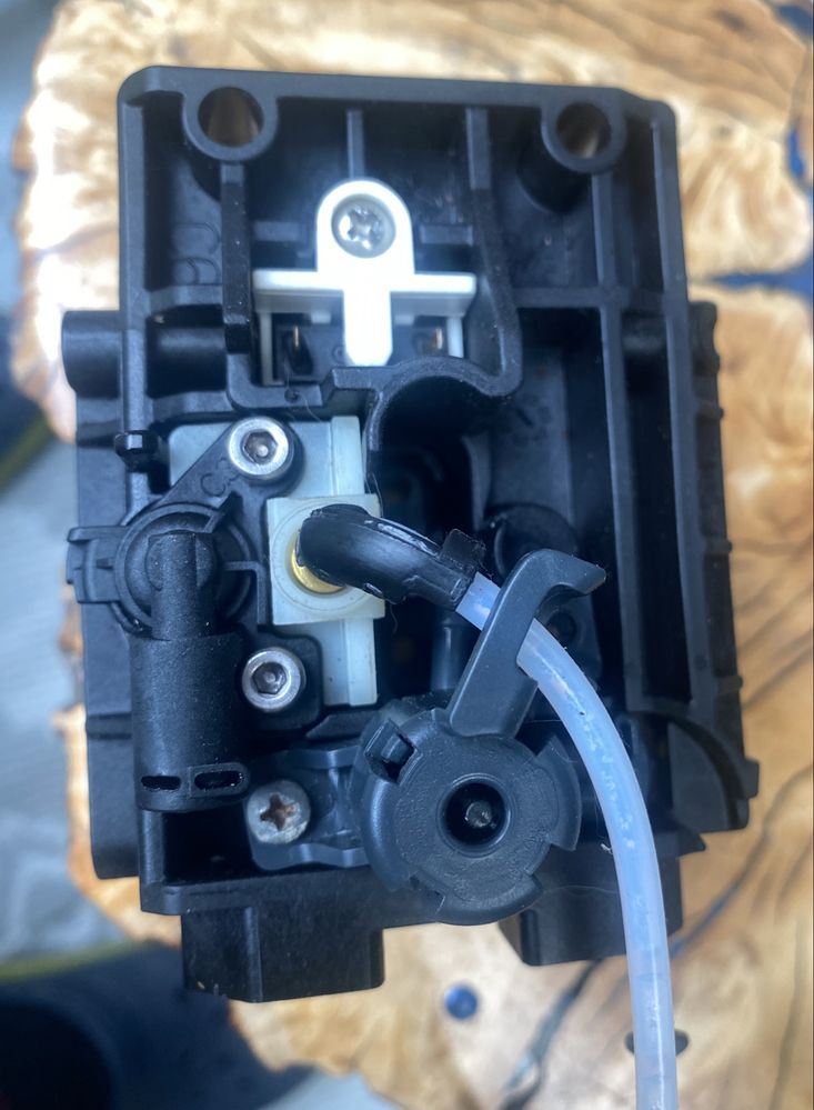 Zaparzacz delonghi magnifica s