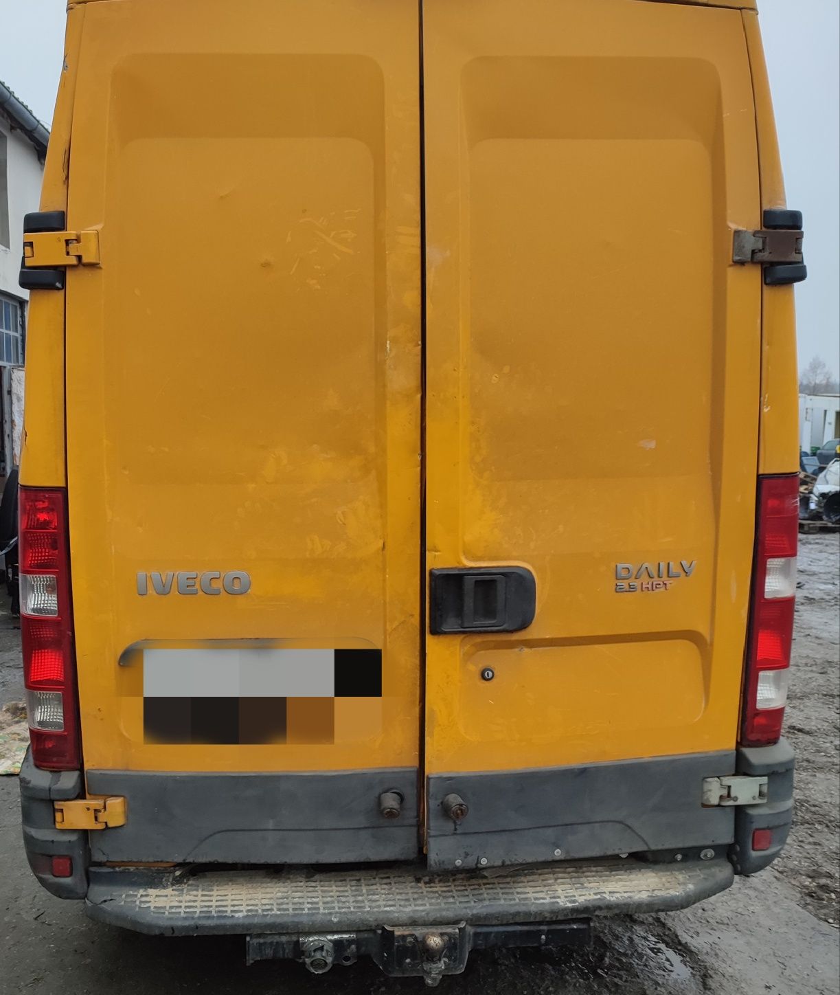 drzwi tył prawe iveco daily IV 2009r