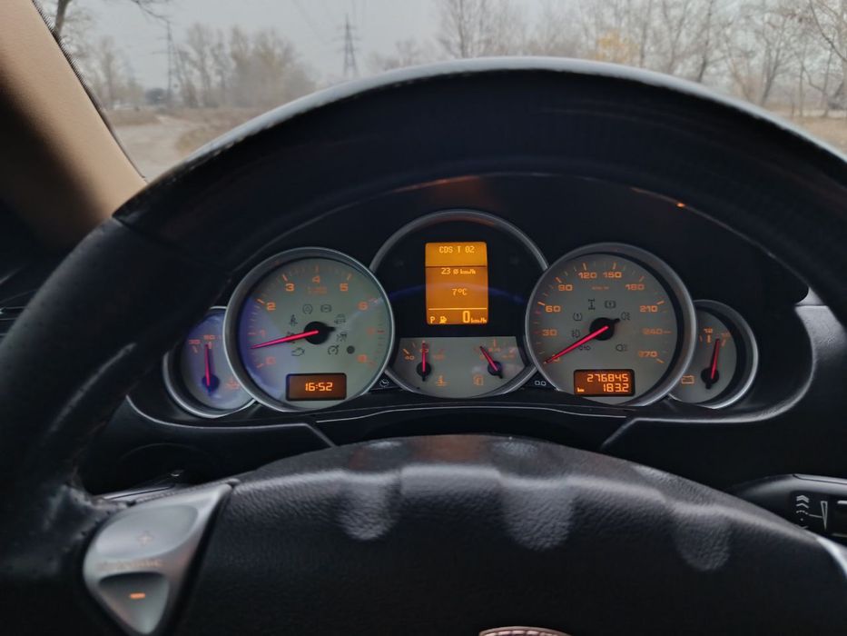 Срочно продам порш каен