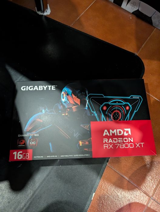 Radeon RX 7800 XT