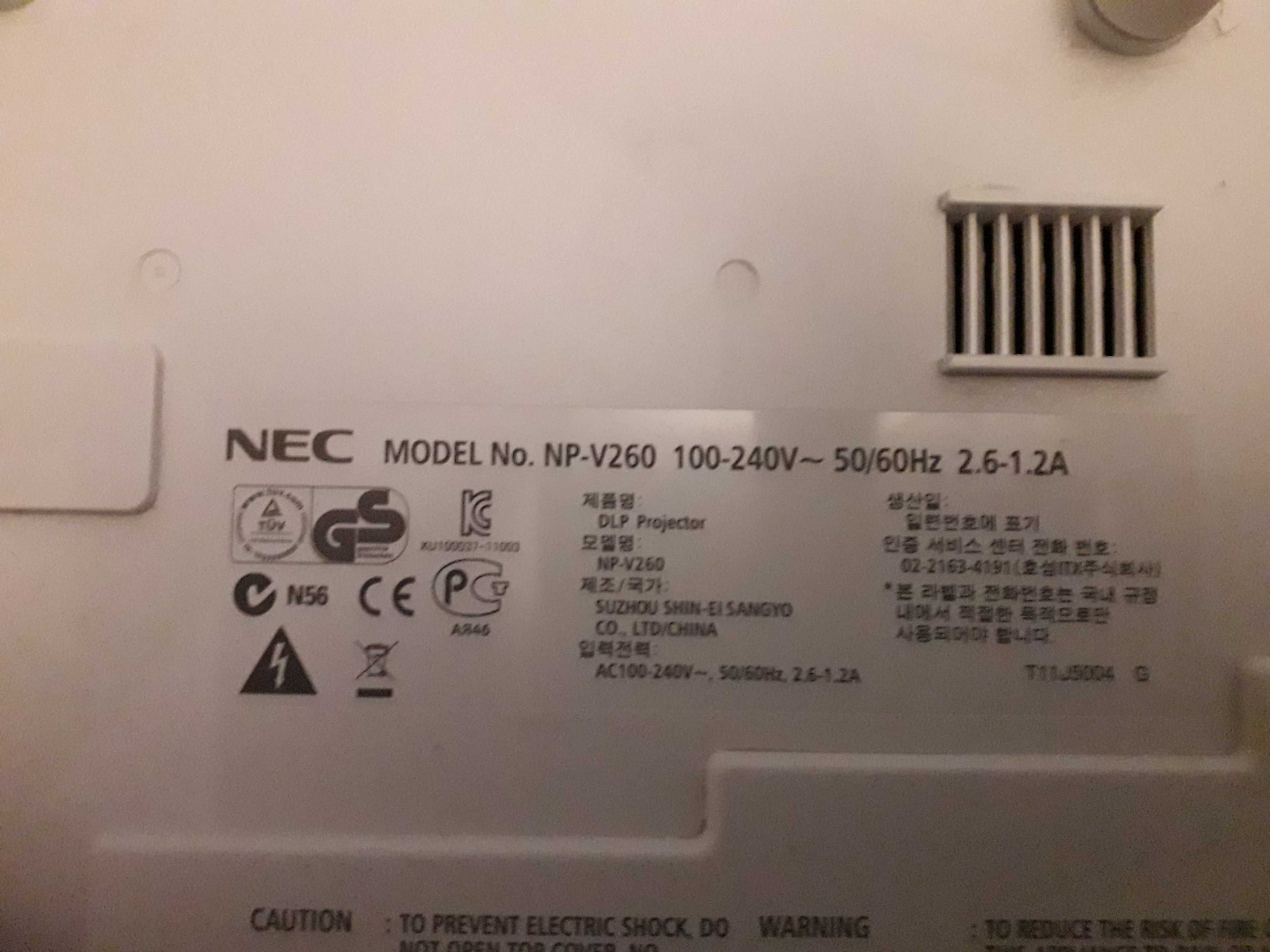 Projektor multimedialny NEC V260 super stan