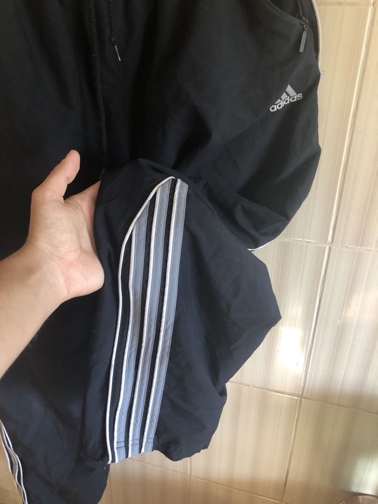 Штани спортивки Adidas оригінал в базовому чорному кольорі