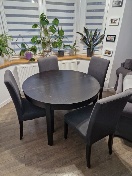 Stół okrągły rozjładany