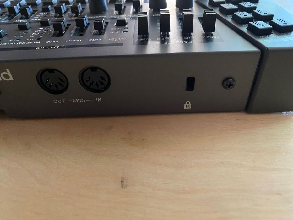 Roland Boutique JD-08