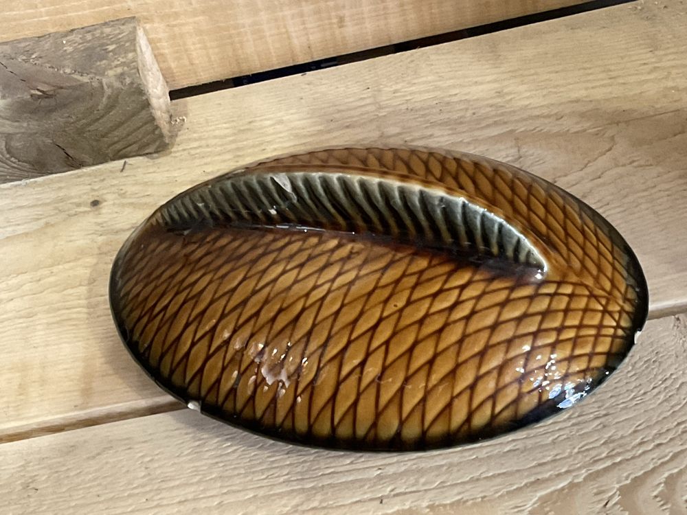 Ceramiczna Waza Fajansowa na Śledzie w kształcie Ryby- Francja