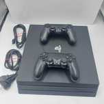 PlayStation 4 PS4 Pro 1TB + 2 Pady