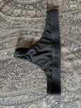 Bielizna stringi Calvin Klein rozmiar M