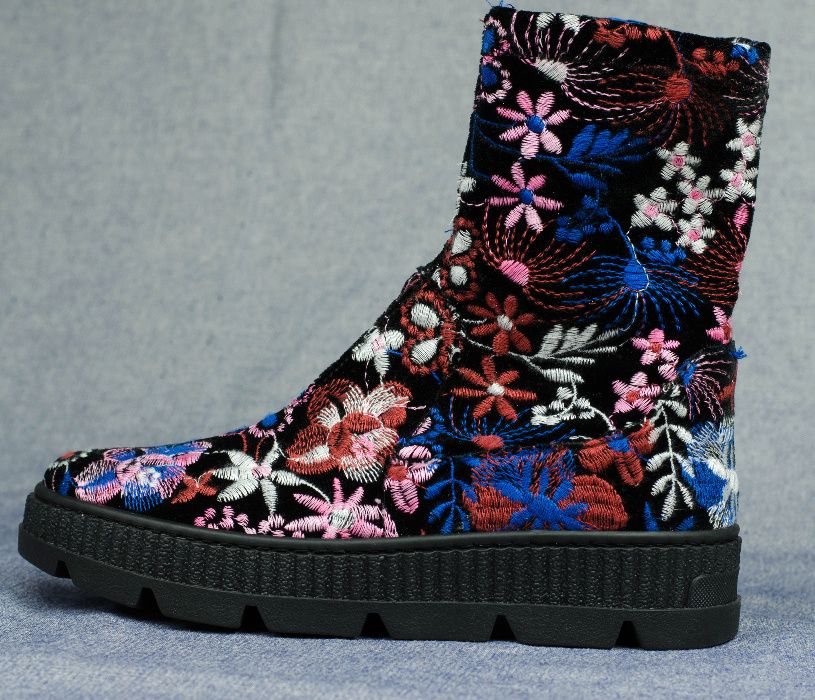 Дизайнерские ботинки с вышивкой полусапожки Blue Atelier Италия 37-38р