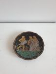 Złocony spodek, talerzyk z japońskiej porcelany