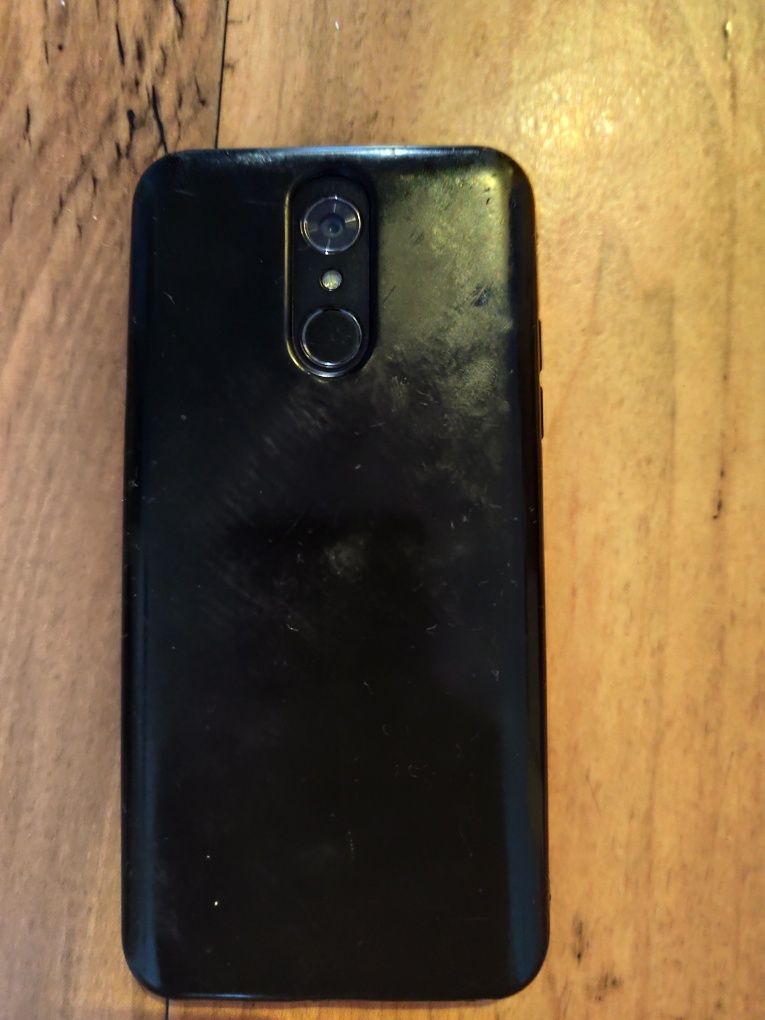 Smartfon LG Q7 2018
