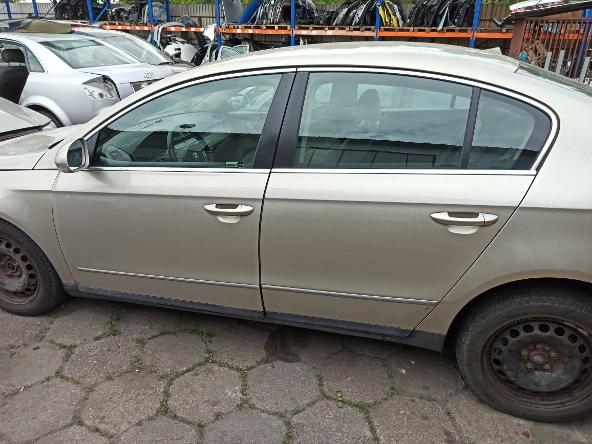 Volkswagen passat b6 silnik 2.0 TDI BKP maska zderzak przód części