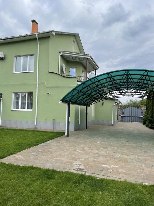 Будинок рівня “заїхав і живи” — елегантність, простір і гармонія