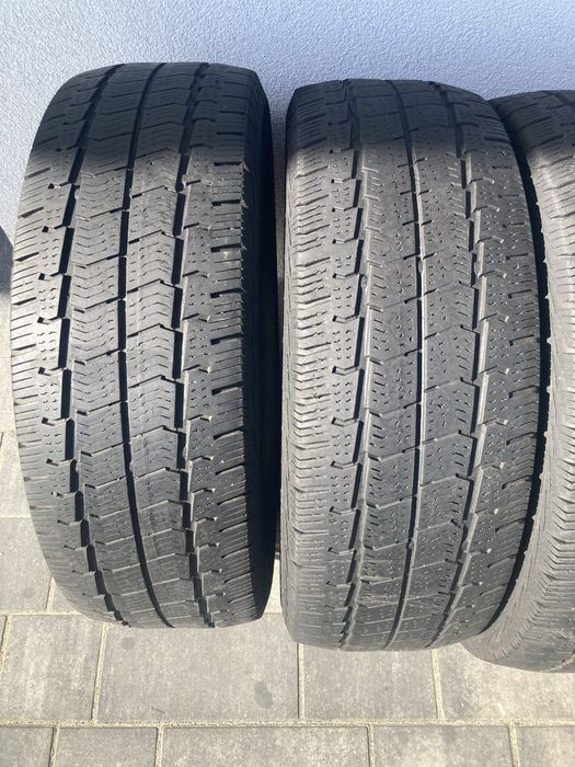 Opony zimowe 215/65/16C Matador