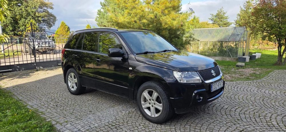 Suzuki Grand Vitara Suzuki GRAND VITARA II 2.0 2006 144000 km przebiegu.