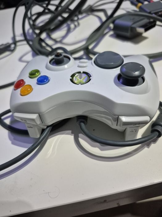 Pad do xbox360 i kabel do tv