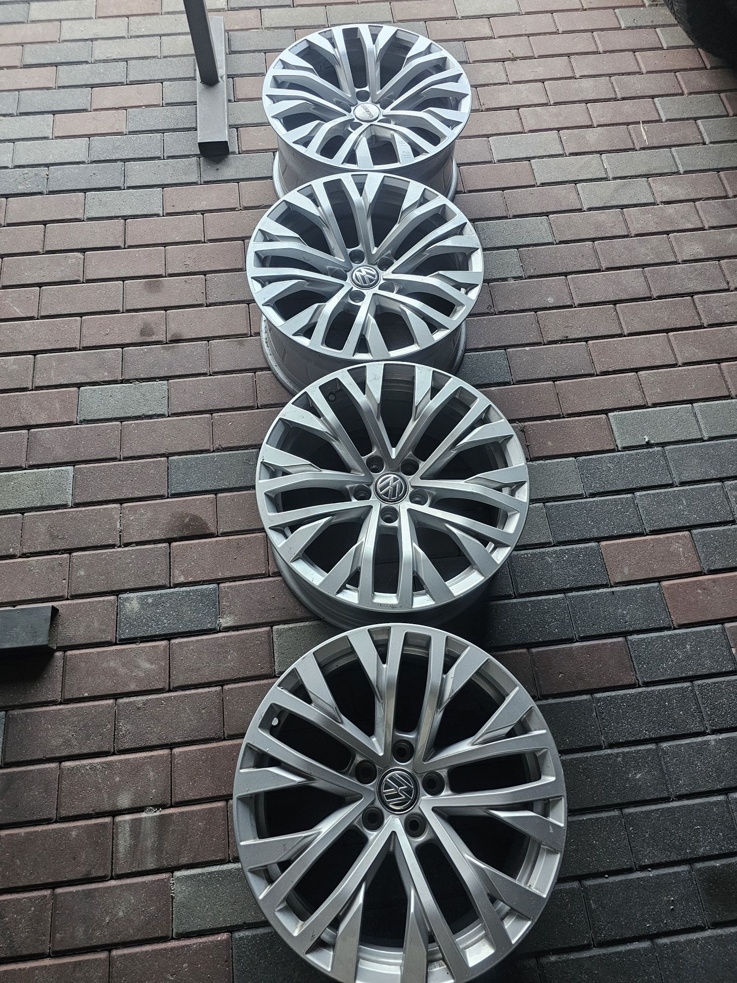 Alufelgi Felgi 18" Vw Touareg Tiguan Passat Audi 5x112