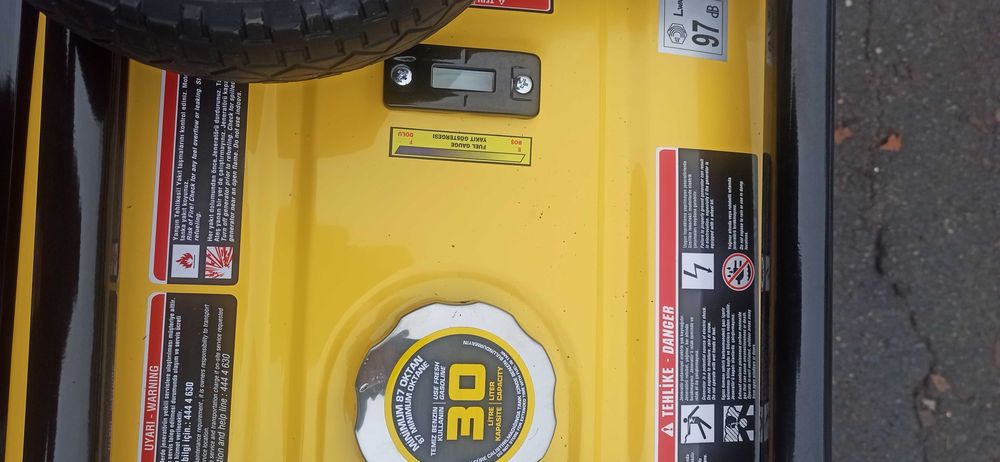 Генератор бензиновий Aksa AAP8000e3 220/380 в наявності