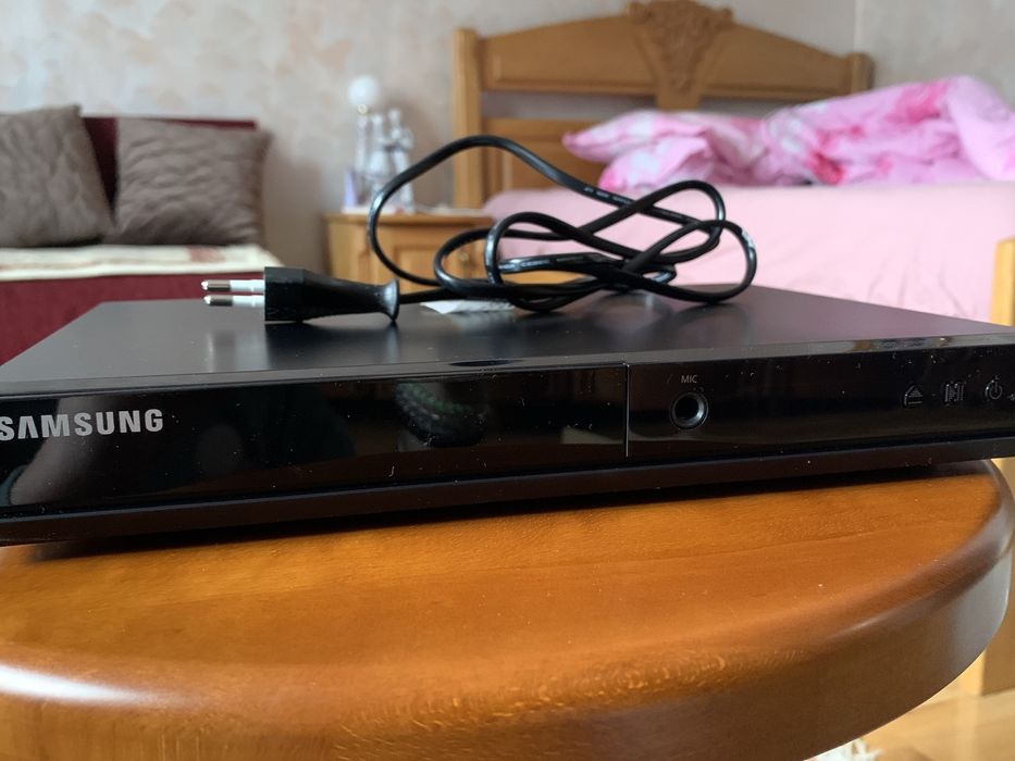 DVD Samsung + мікрофон