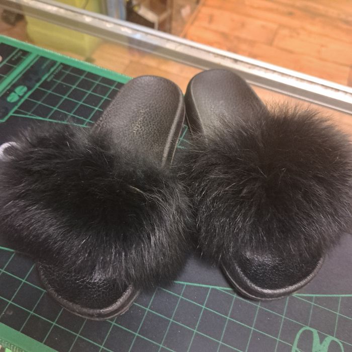 klapki Z naturalnym futrem z jenota