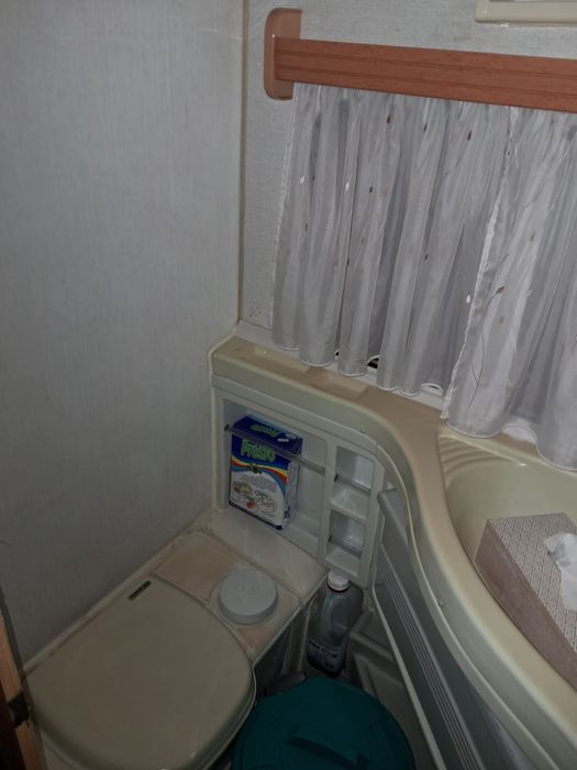 Autocaravana em bom estado, pronta a andar