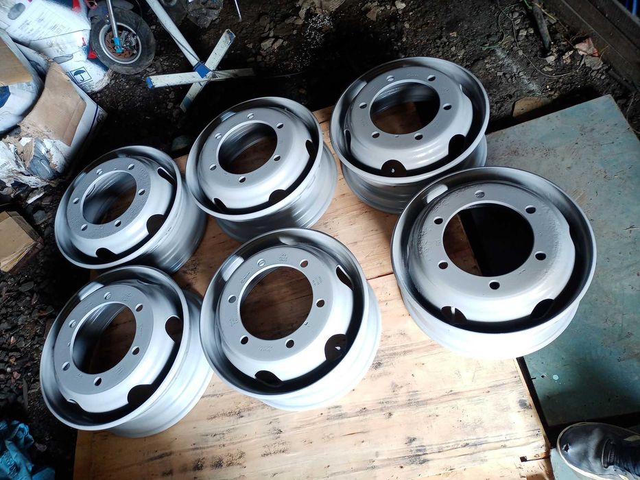 Piaskowanie i Malowanie Proszkowe i Natryskowe elementów metalowych