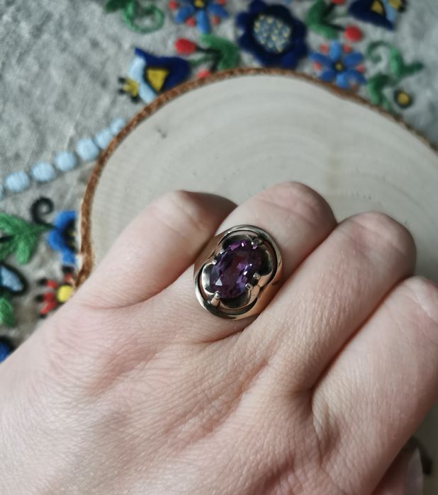 Srebrny pierścionek Rusek ZSRR z ametystem 875