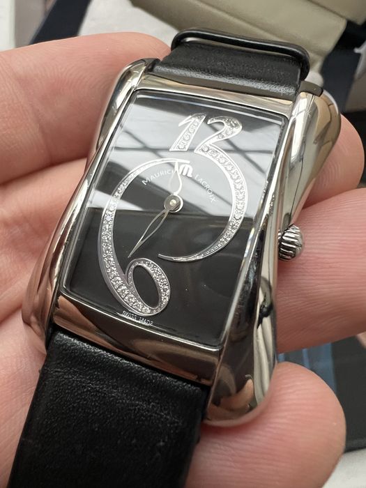 Жіночий годинник Maurice Lacroix DIVINA