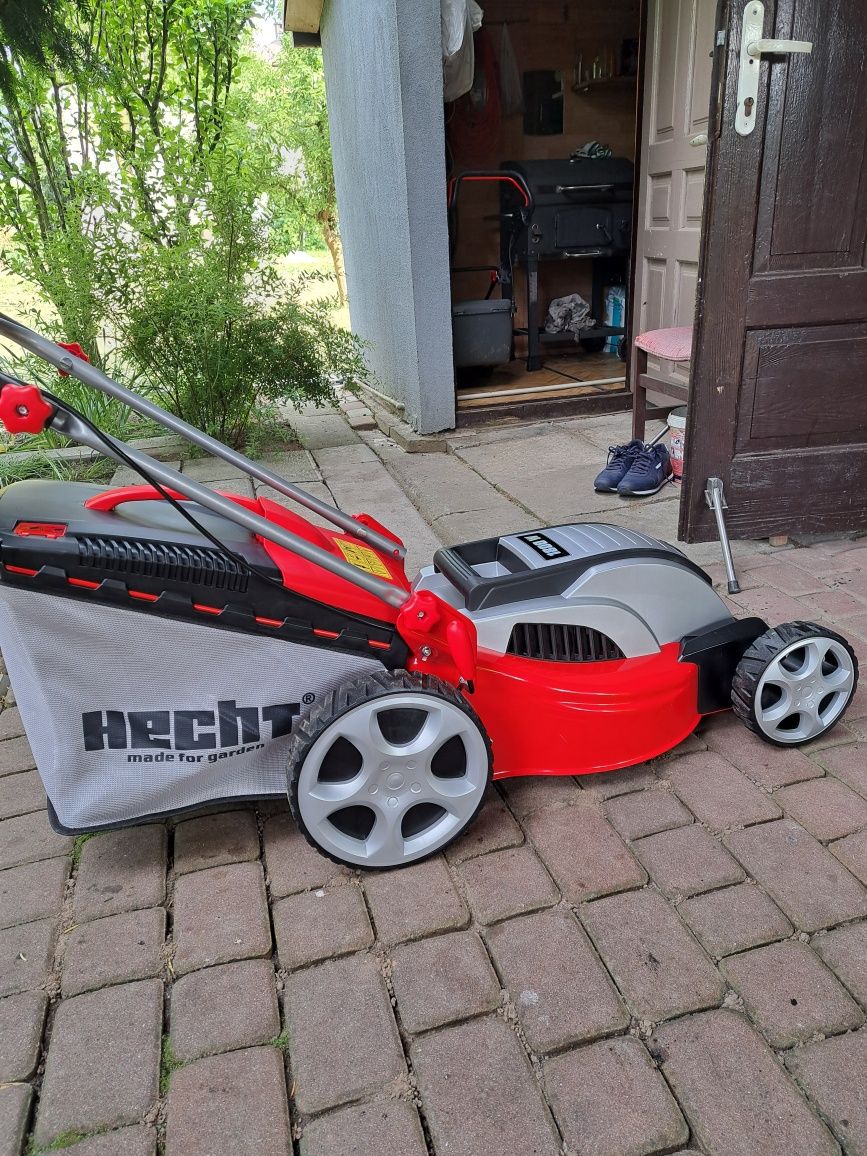 Kosiarka elektryczną.