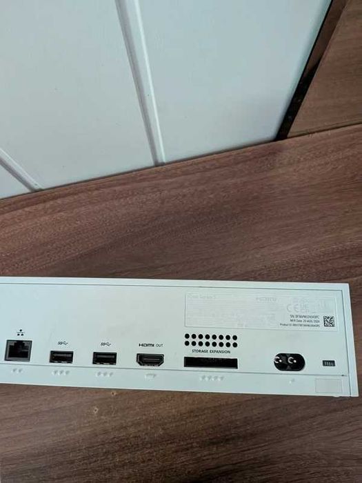 Xbox series s (jak nowy) bez pada